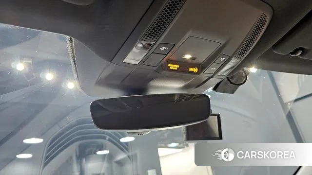 Porsche Taycan id 3472109 из Кореи 8