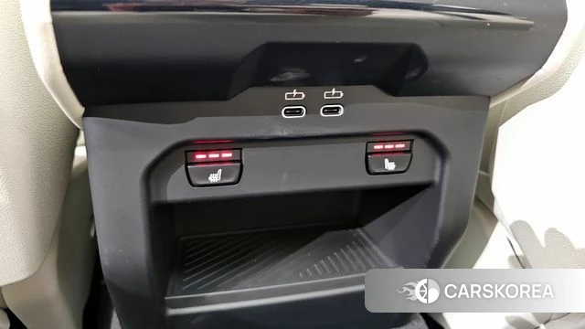 BMW 5 Series (G60) id 3890967 из Кореи 8