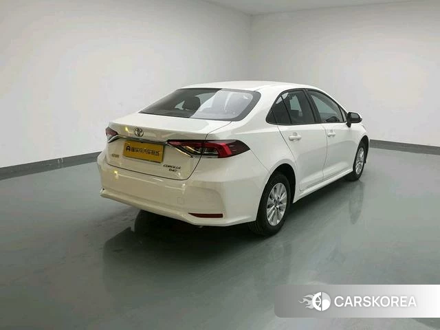 Toyota Corolla id 4276400 из Китая 8