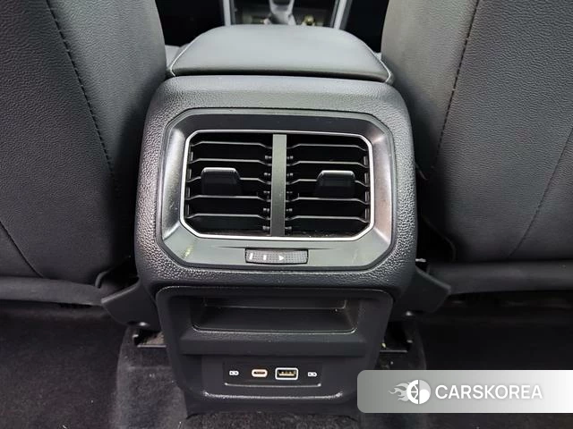 Volkswagen Tiguan L id 4334946 из Китая 8