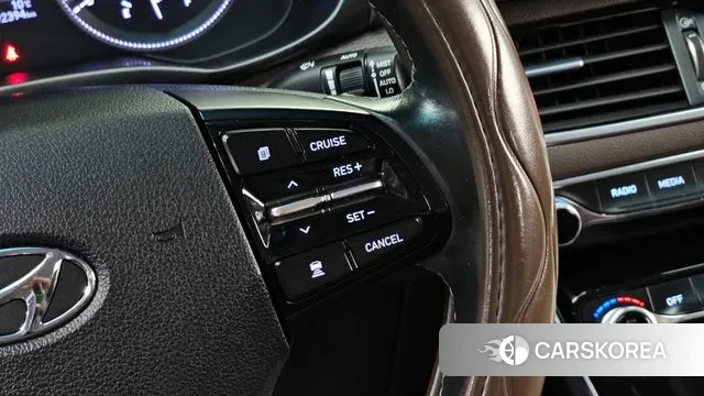 Hyundai Grandeur IG Hybrid id 3723604 из Кореи 8