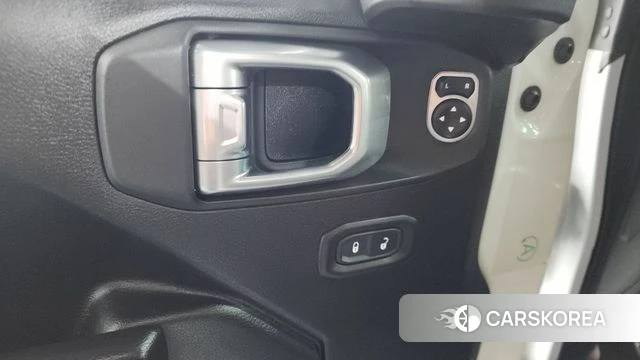 Jeep Wrangler (JL) id 3942608 из Кореи 8