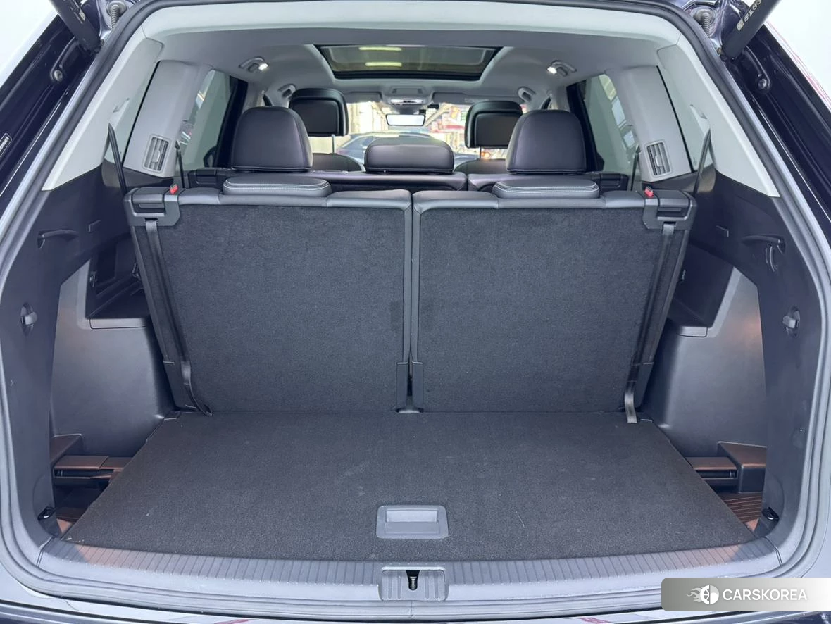 Volkswagen Tourang id 4492980 из Китая 8