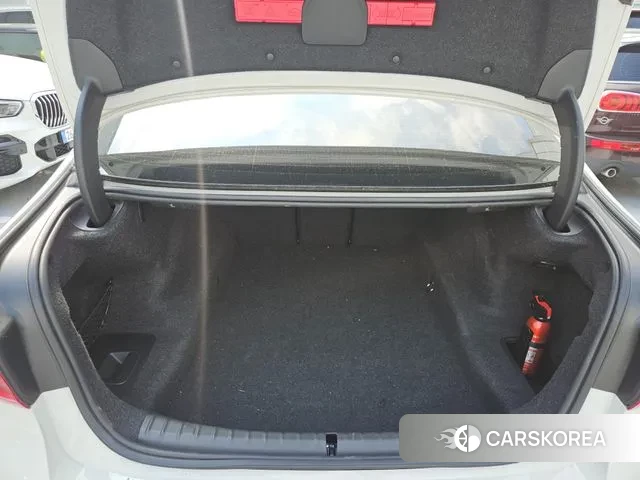 BMW 5 Series (G30) id 2997490 из Кореи 8