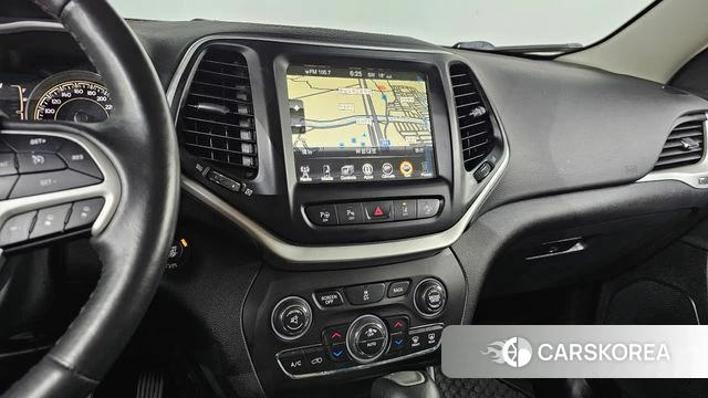 Jeep Cherokee (KL) id 3873860 из Кореи 8