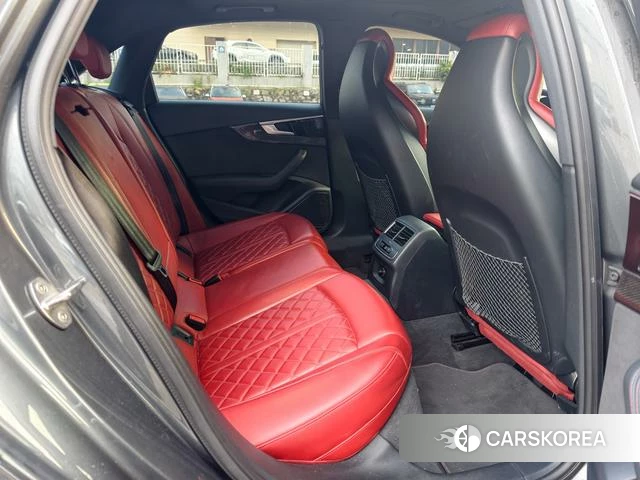 Audi S4 id 4374626 из Китая 8