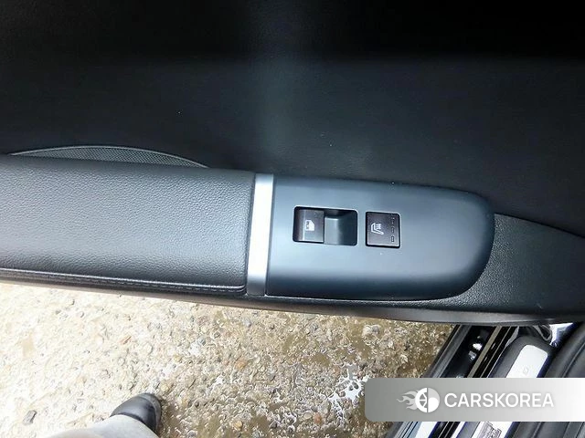 Hyundai Grandeur (GN7) id 3914353 из Кореи 8