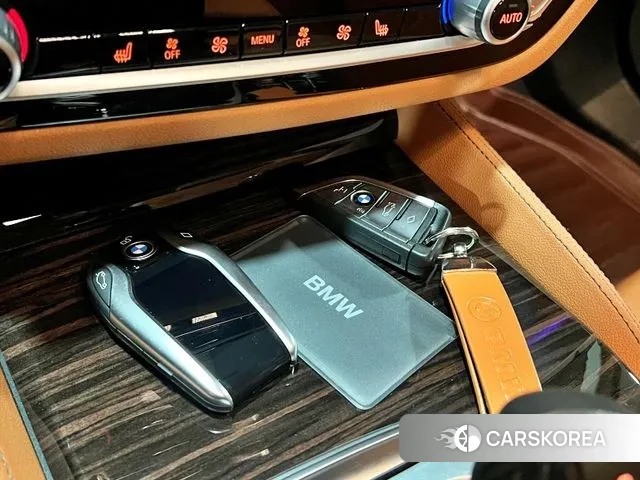 BMW 5 Series (G30) id 3406488 из Кореи 8