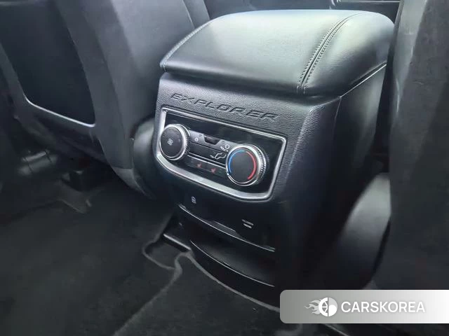 Ford Explorer id 4392099 из Китая 8