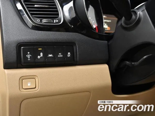 Kia The New Carnival id 2677049 из Кореи 8