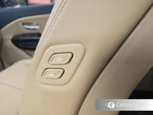 Kia The New Carnival id 4849854 из Кореи 8