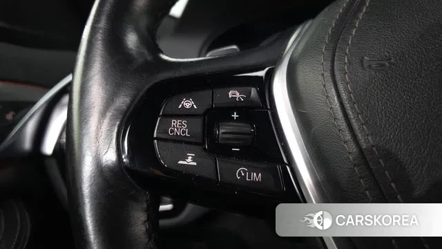 BMW 5 Series (G30) id 3413480 из Кореи 8