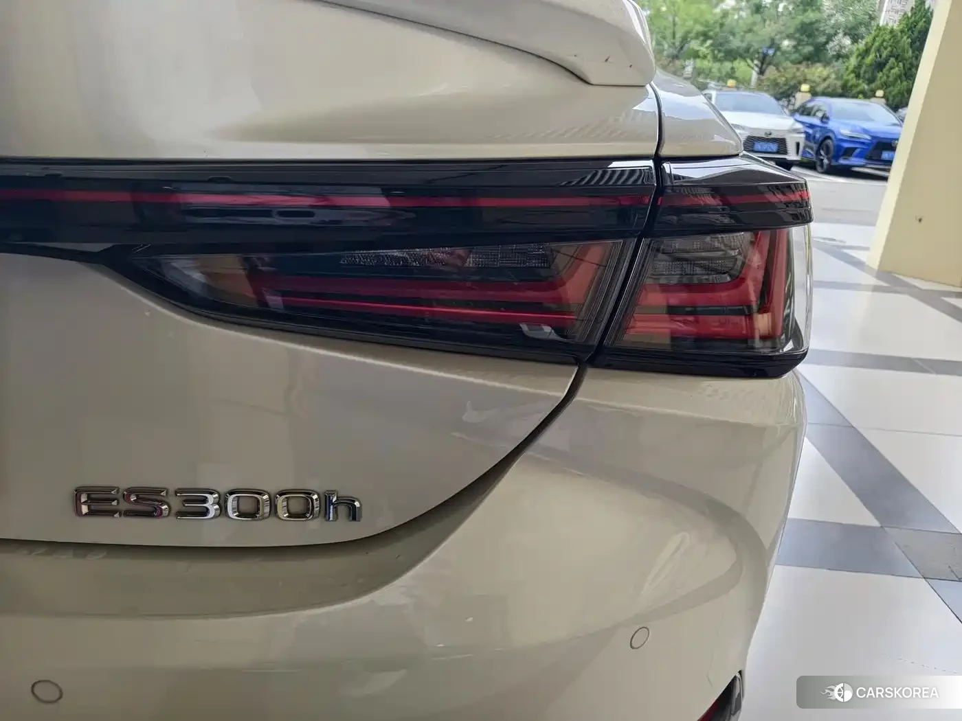 Lexus ES id 4669337 из Китая 8