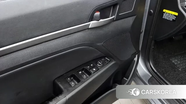 Hyundai Avante AD id 3455262 из Кореи 8