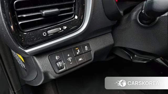 Kia Stonic id 3509258 из Кореи 8