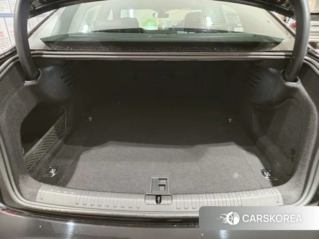 Audi A6L id 4297679 из Китая 8