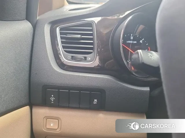 Kia The New Carnival id 3502132 из Кореи 8