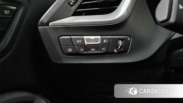 BMW 1 Series (F40) id 3851943 из Кореи 8