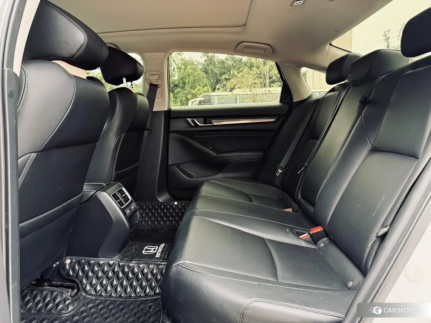 Honda Accord id 4548100 из Китая 8
