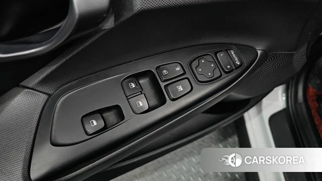 Hyundai Veloster (JS) id 3834761 из Кореи 8