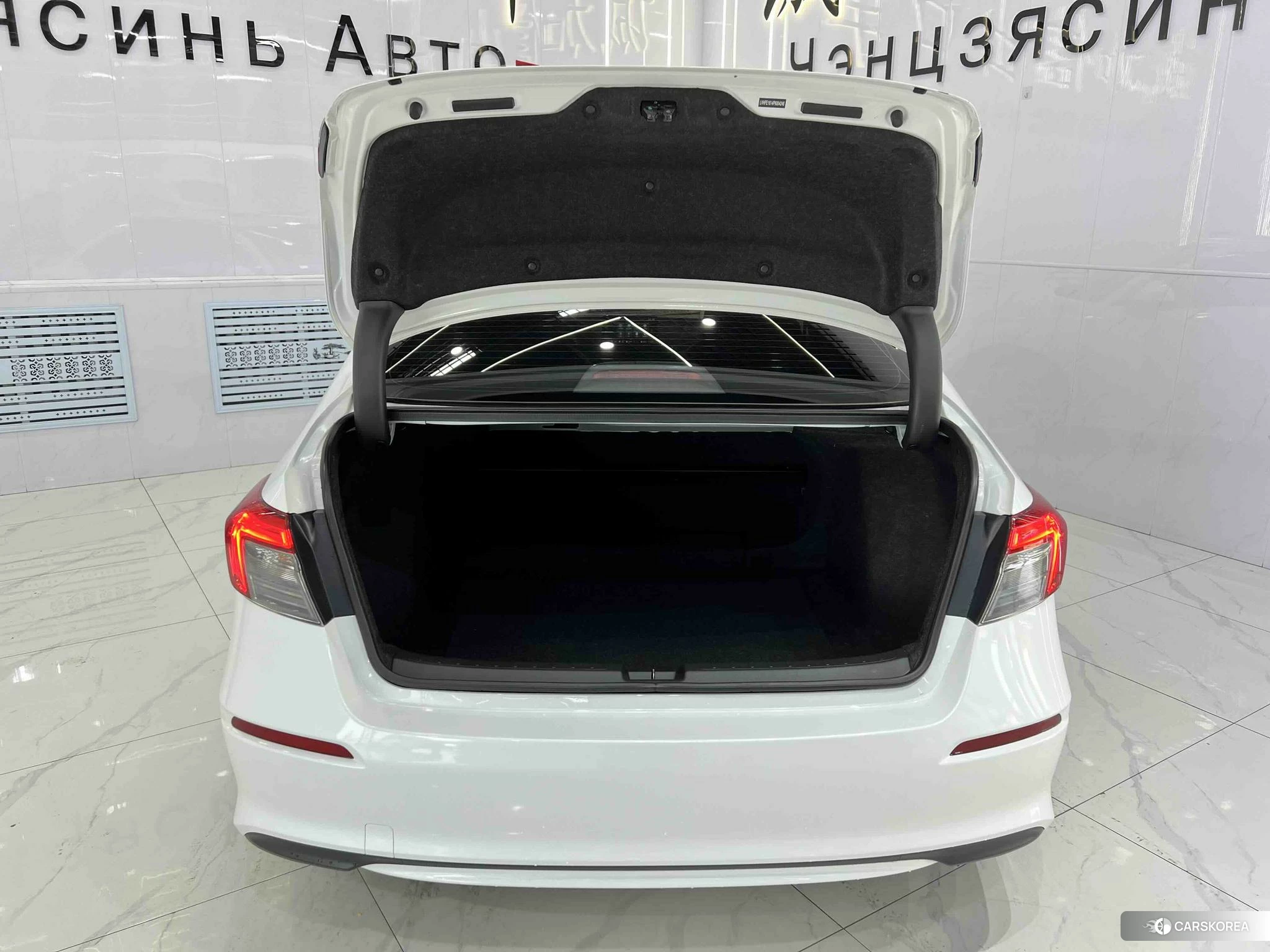Honda Civic id 4493125 из Китая 8