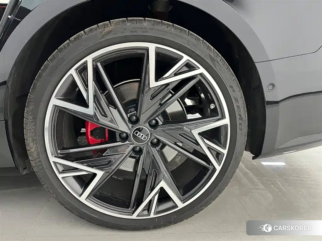 Audi A7L id 4622463 из Китая 8