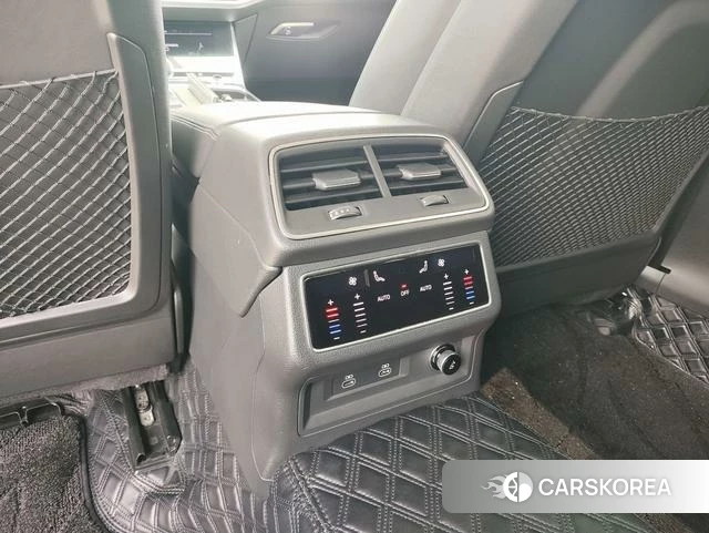 Audi A6L id 4253767 из Китая 8