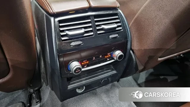 BMW 5 Series (G30) id 3728806 из Кореи 8