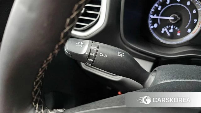 Hyundai Venue id 3915402 из Кореи 8