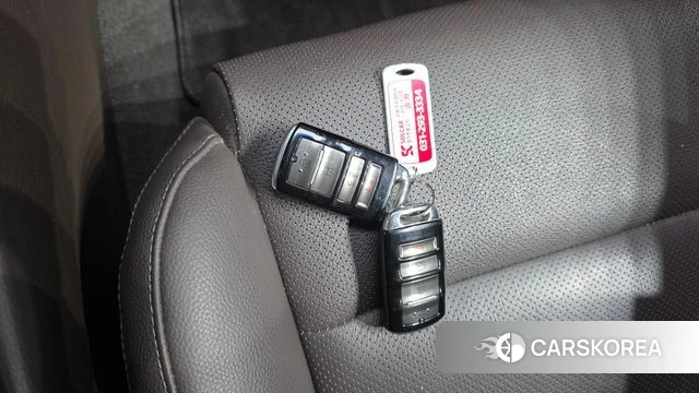 Kia Come New K7 id 4658063 из Кореи 8