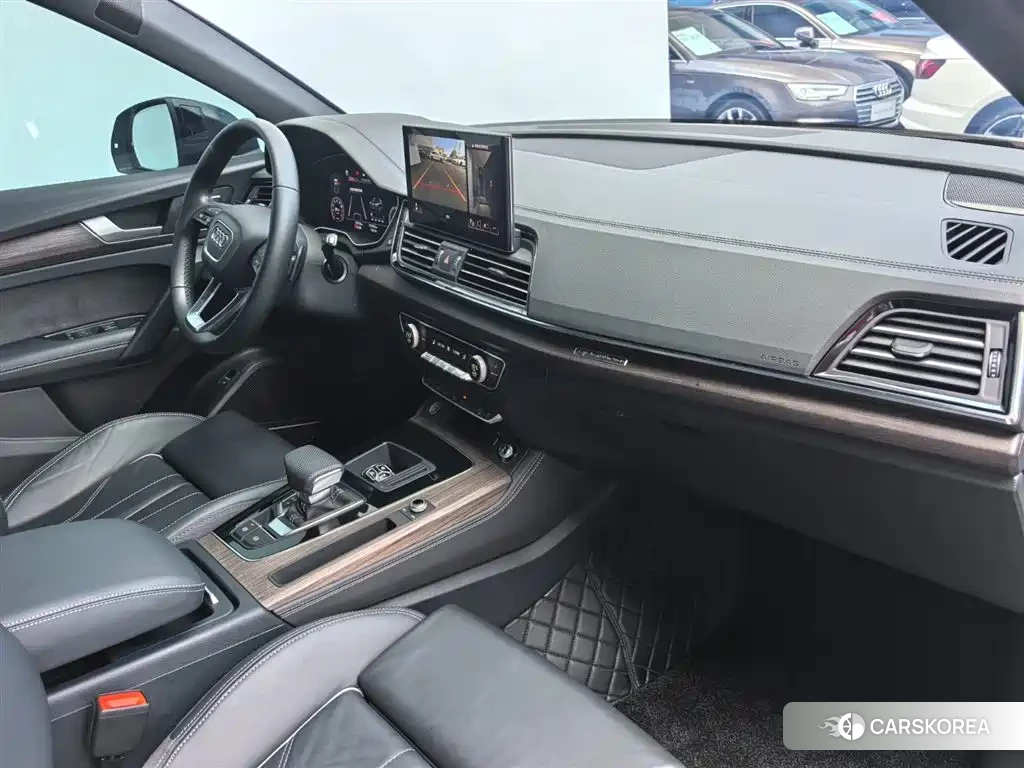 Audi Q5L id 4589106 из Китая 8