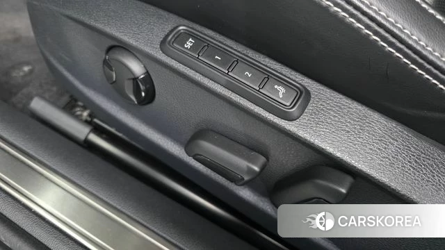 Volkswagen Passat GT (B8) id 3843269 из Кореи 8