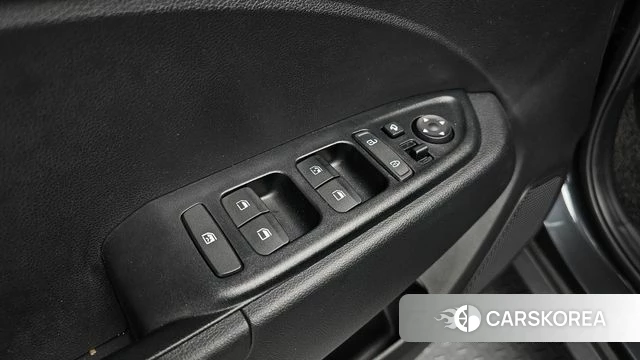 Hyundai Venue id 3801157 из Кореи 8