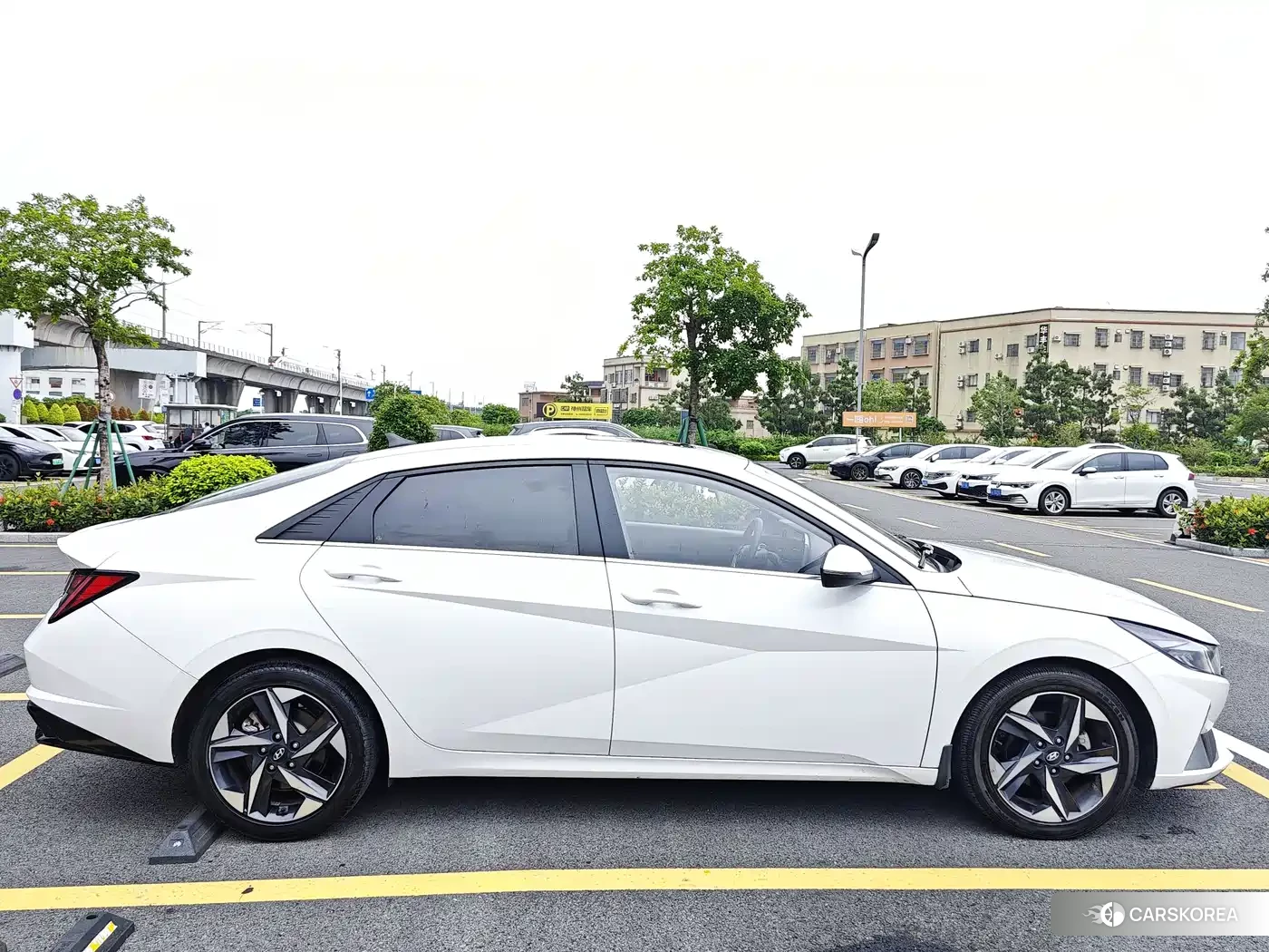 Hyundai Elantra id 4570574 из Китая 8