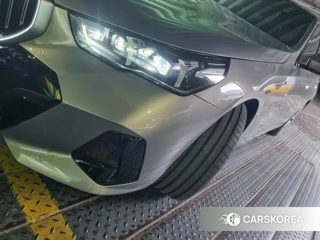 BMW 5 Series (G60) id 4546725 из Кореи 8