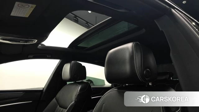 Audi A7 (4K) id 4294247 из Кореи 8