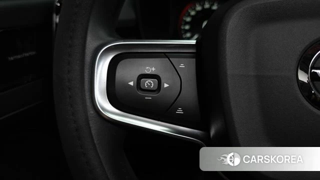 Volvo XC40 id 4737408 из Кореи 8