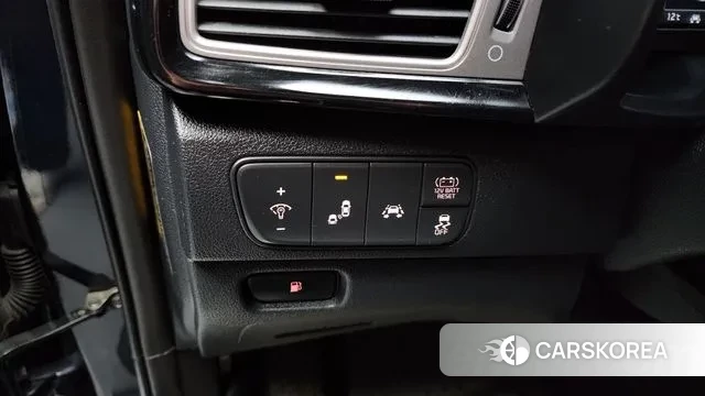 Kia Niro id 3418126 из Кореи 8