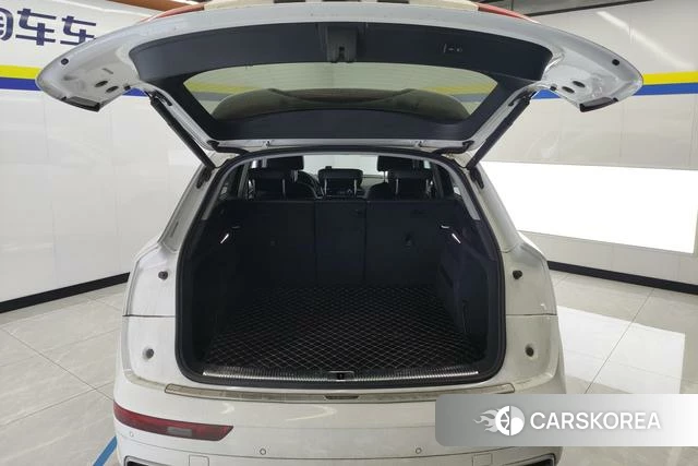 Audi Q5L id 4328867 из Китая 8