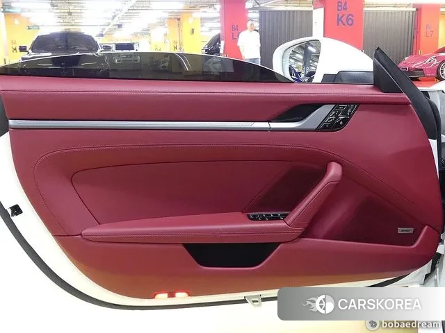 Porsche 911(992) id 3268873 из Кореи 8