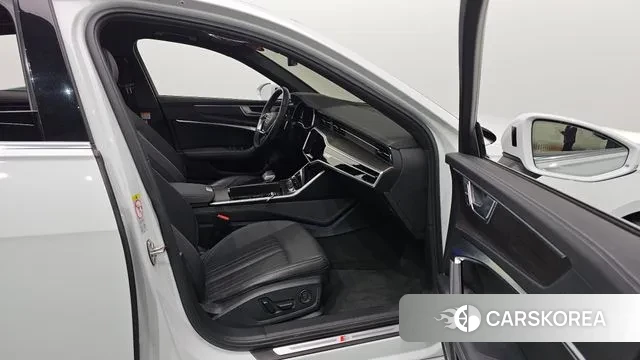 Audi A6 (C8) id 3670348 из Кореи 8