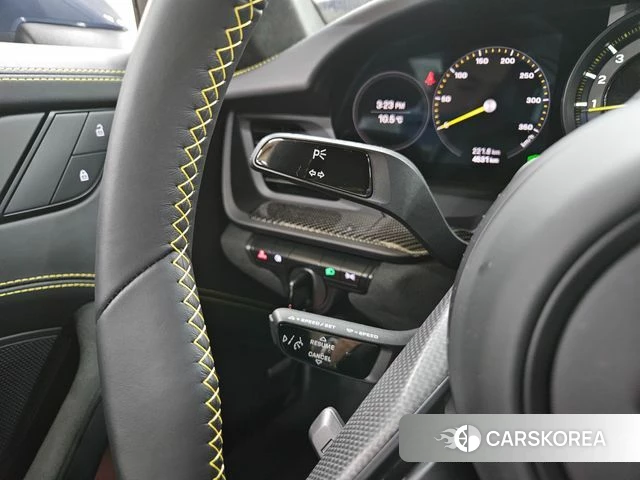 Porsche 911(992) id 4361250 из Кореи 8