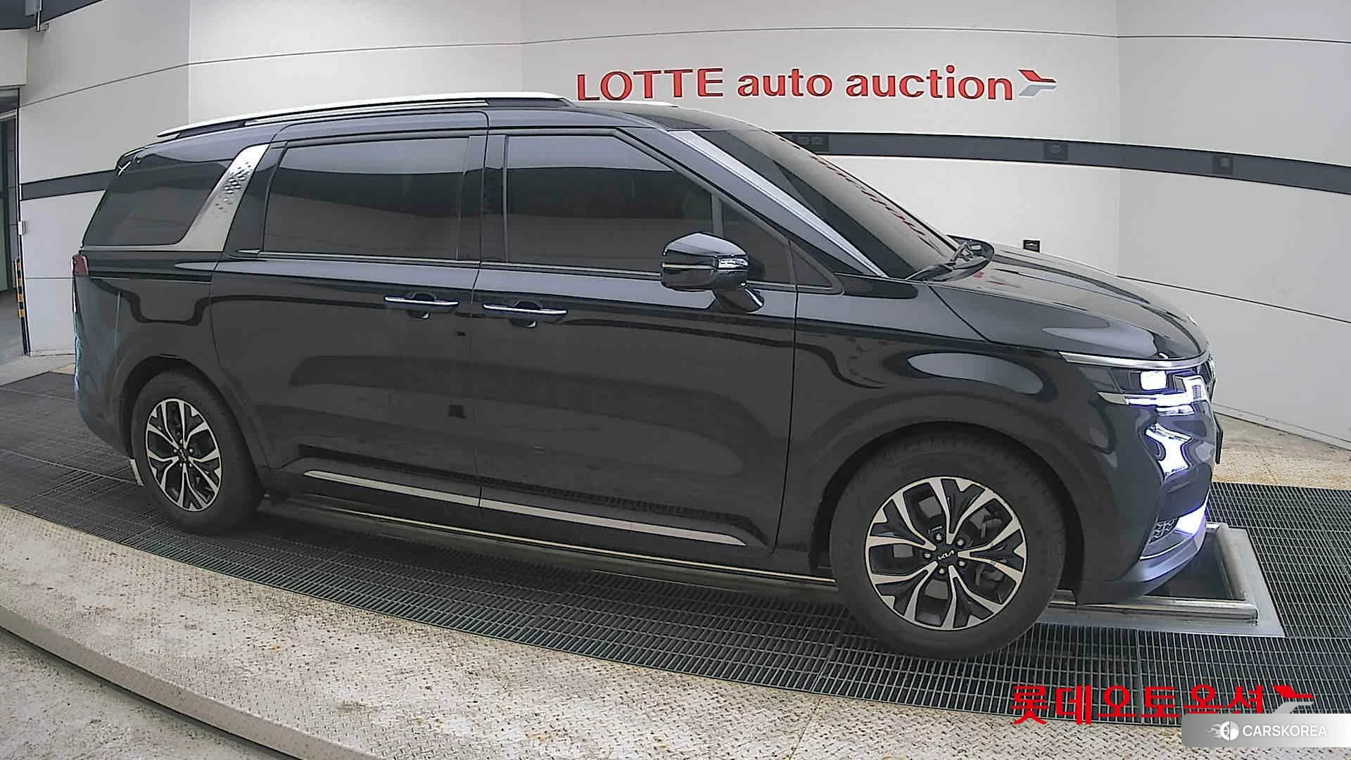 Kia Carnival id 4289596 из Кореи 8