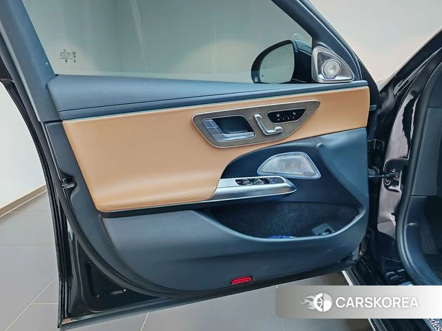 Mercedes-Benz E-class id 4297296 из Китая 8