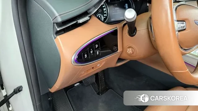 Genesis GV70 id 3406400 из Кореи 8