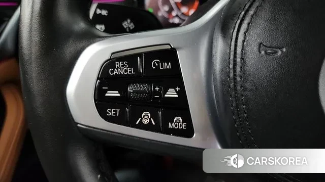 BMW 5 Series (G30) id 3415936 из Кореи 8