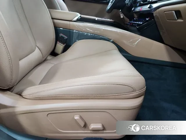 Hyundai Grandeur (GN7) id 3365332 из Кореи 8