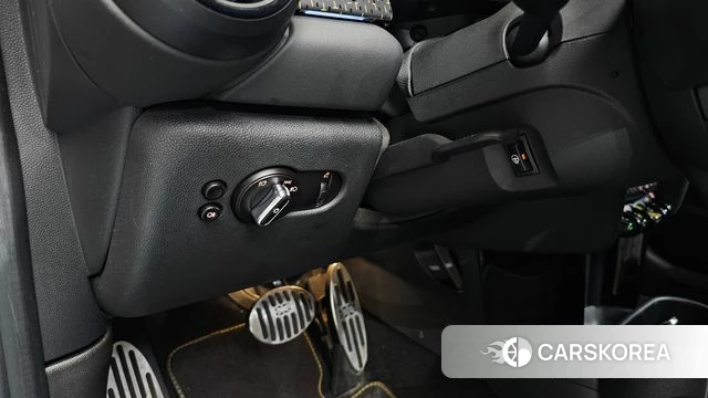 Mini Cooper Electric id 4506987 из Кореи 8