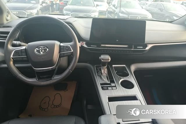 Toyota Saina id 4261790 из Китая 8