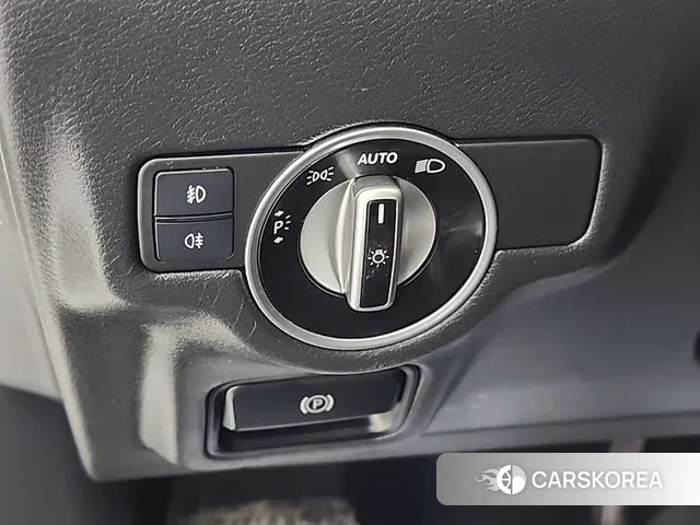 Infiniti QX30 id 3616857 из Кореи 8